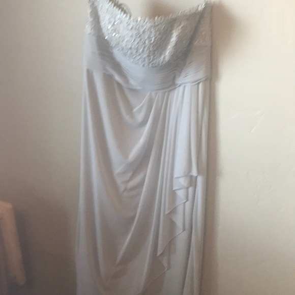 Formal Dress - Picture 4 of 6